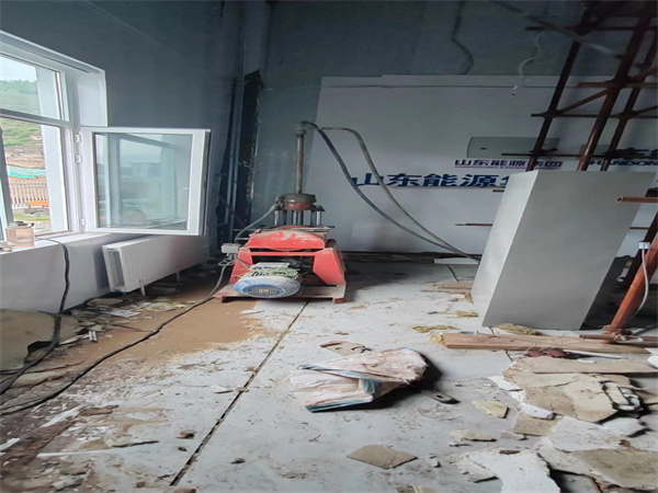 横县地基基础下沉墙体裂缝加固注浆顶升施工